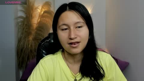 Isabella online show from April 18, 2:43 pm