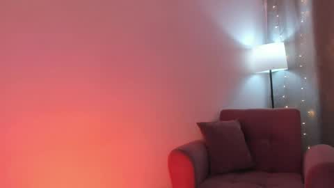 Snapshot of isabella_jones9 chatting on May 12, 11:13 pm ISABELLA online show from May 12, 11:13 pm