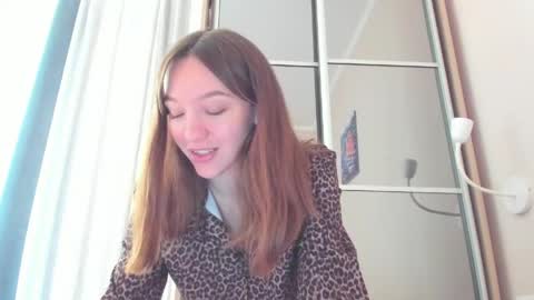 Snapshot of isabella_noir88 chatting on May 31, 10:33 am Isabella Noir online show from May 31, 10:33 am