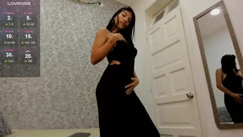 Snapshot of isabella_roberts13 chatting on January 29, 7:53 pm isa online show from January 29, 7:53 pm