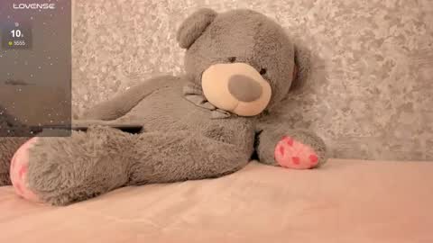 Snapshot of isabella_roberts13 chatting on February 12, 10:59 pm isa online show from February 12, 10:59 pm