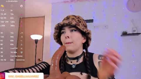 Snapshot of isabella_sea chatting on June 20, 12:47 am Isabella Sea online show from June 20, 12:47 am