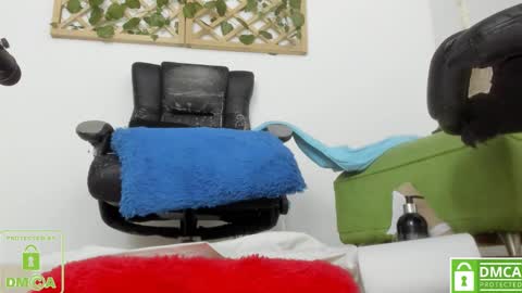 Isabella online show from December 3, 1:41 am