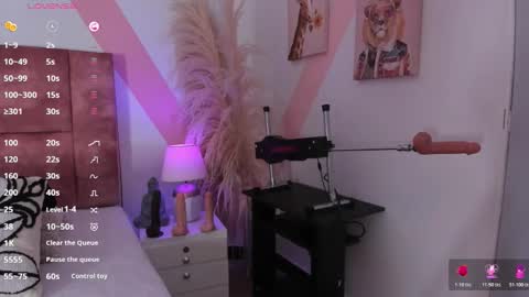 Isabella White online show from February 5, 4:44 pm