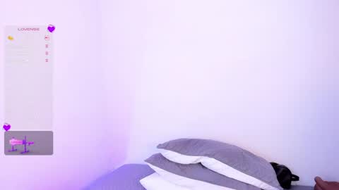 Snapshot of isabellaa_1 chatting on June 11, 1:49 am isabellaa_1 online show from June 11, 1:49 am