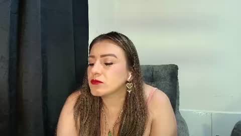 Snapshot of isabellaagarcia chatting on July 15, 3:34 am Isabella online show from July 15, 3:34 am