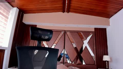 Isabella  Everyday From 0530 to 1430 Col Time online show from April 15, 7:58 pm