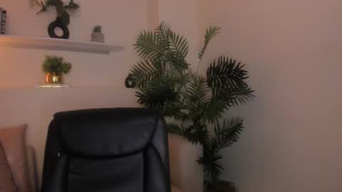 Snapshot of isabellaalen chatting on June 28, 11:22 pm Isabella online show from June 28, 11:22 pm