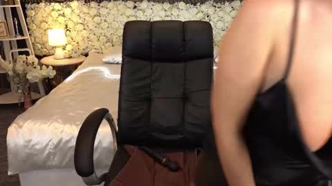 Marina online show from February 2, 1:32 pm