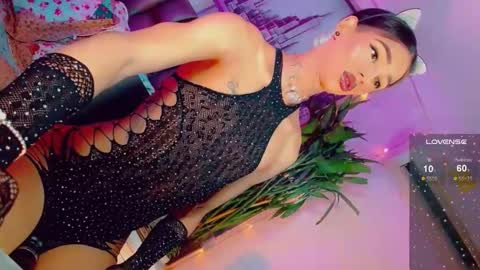 isabellagirs online show from March 27, 5:35 am