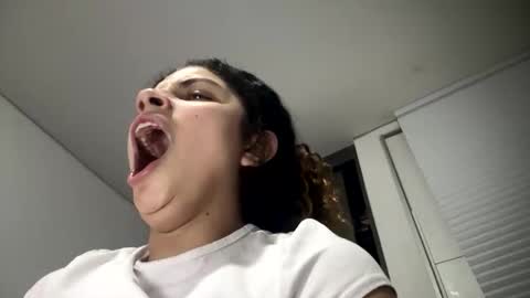 Isabella.. back again  online show from February 28, 5:52 am