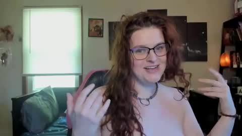 isabellamariedarcy online show from April 14, 8:59 pm