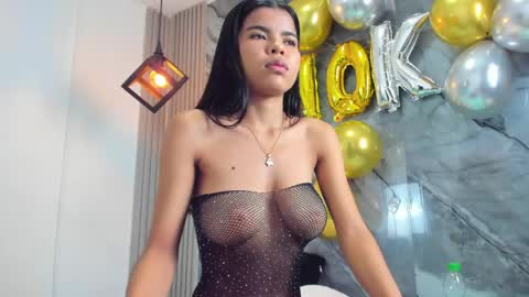Snapshot of isabellamonet chatting on May 9, 6:46 pm isabellamonet online show from May 9, 6:46 pm