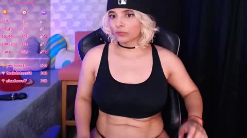 Snapshot of isabellamoutt chatting on December 19, 3:07 am Isabella Mout online show from December 19, 3:07 am