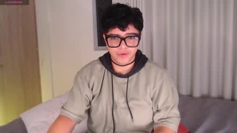 Isabella Mout  online show from March 14, 12:17 am