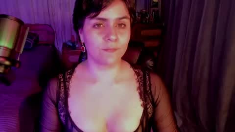 Snapshot of isabellapornnn chatting on August 8, 3:52 am Isabella online show from August 8, 3:52 am