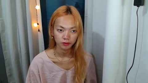 isabellatx online show from April 9, 9:04 am