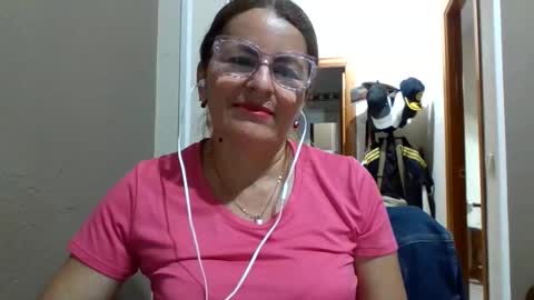 isabella online show from May 17, 7:54 pm