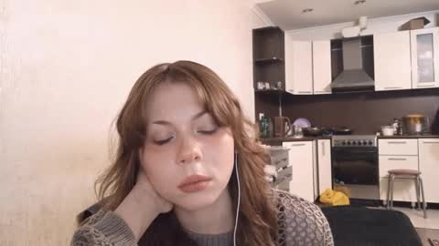 Isabella online show from December 18, 8:20 am