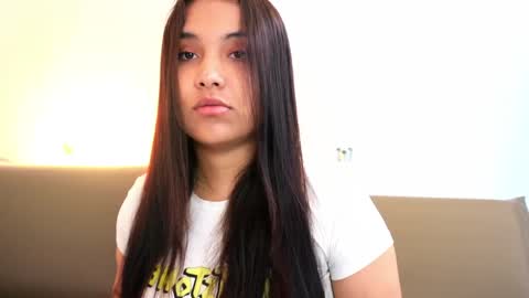   online show from April 4, 12:46 pm