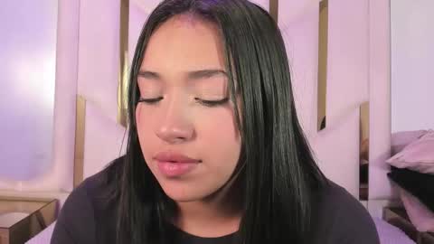 isabellrodriguez18 online show from March 25, 3:34 am