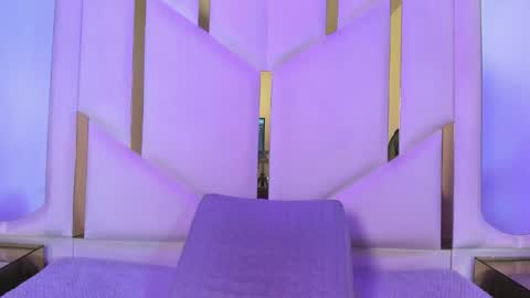 isabellrodriguez18 online show from March 29, 2:44 am