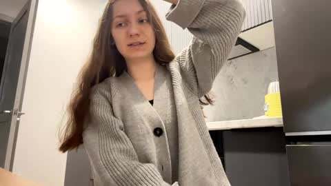 Snapshot of isabelvonseeger chatting on April 20, 12:19 pm I am Maxine ntmu online show from April 20, 12:19 pm