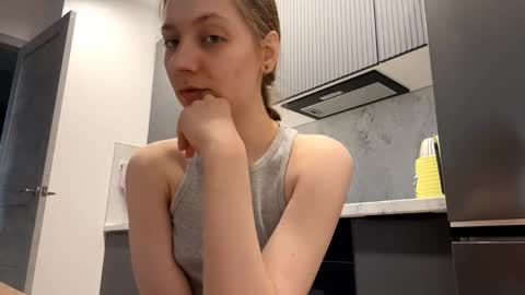 Snapshot of isabelvonseeger chatting on April 28, 1:49 pm I am Maxine ntmu online show from April 28, 1:49 pm