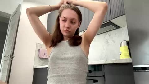 Snapshot of isabelvonseeger chatting on May 6, 12:21 pm I am Maxine ntmu online show from May 6, 12:21 pm