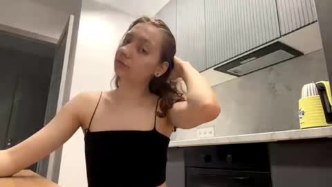 Snapshot of isabelvonseeger chatting on May 25, 12:11 pm I am Maxine ntmu online show from May 25, 12:11 pm