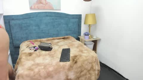 Isabel online show from April 13, 12:43 pm