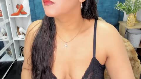 Snapshot of isadoravex chatting on May 13, 8:38 pm Isabel online show from May 13, 8:38 pm