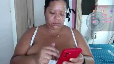 Snapshot of isahot_latin_doll chatting on May 15, 12:06 am isa online show from May 15, 12:06 am