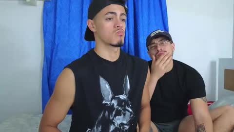 Snapshot of isaiashunt_ chatting on November 8, 2:34 am isais hunt online show from November 8, 2:34 am