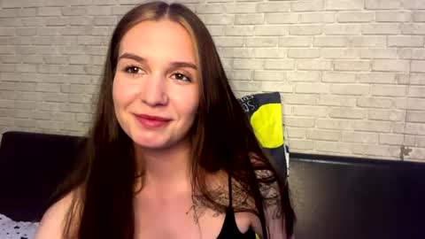 Snapshot of isarayner chatting on May 25, 5:52 pm Vita online show from May 25, 5:52 pm