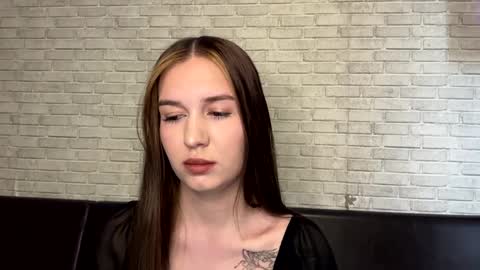 Snapshot of isarayner chatting on June 7, 3:16 pm Vita online show from June 7, 3:16 pm