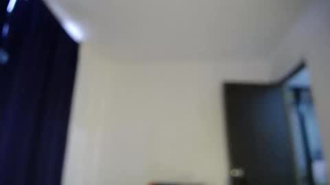 Snapshot of isaura_latina chatting on May 26, 6:04 pm Idara Trovo online show from May 26, 6:04 pm
