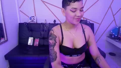 isabela online show from September 19, 8:53 pm