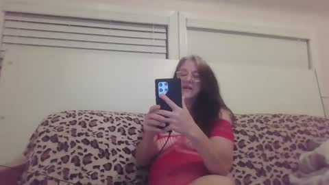 Snapshot of iseestarz420 chatting on December 26, 12:14 am Iseestarz420 online show from December 26, 12:14 am