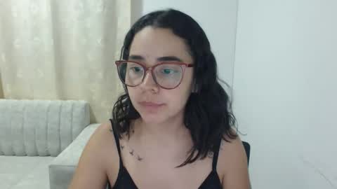 Snapshot of isemma chatting on May 10, 3:44 am Emma online show from May 10, 3:44 am
