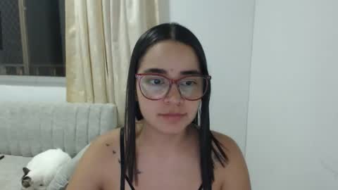 Snapshot of isemma chatting on May 19, 1:56 am Emma online show from May 19, 1:56 am