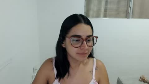 Snapshot of isemma chatting on June 17, 3:42 am Emma online show from June 17, 3:42 am
