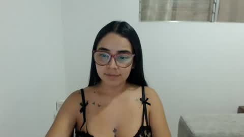 Snapshot of isemma chatting on June 19, 3:22 am Emma online show from June 19, 3:22 am