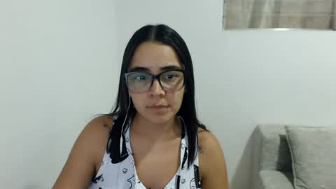 Snapshot of isemma chatting on June 25, 3:17 am Emma online show from June 25, 3:17 am