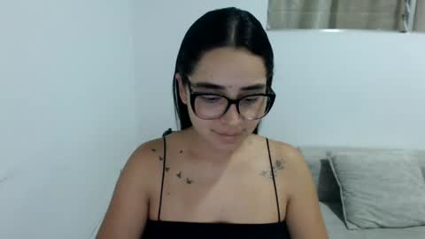 Snapshot of isemma chatting on July 9, 3:32 am Emma online show from July 9, 3:32 am
