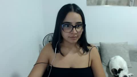 Snapshot of isemma chatting on August 7, 2:57 am Emma online show from August 7, 2:57 am