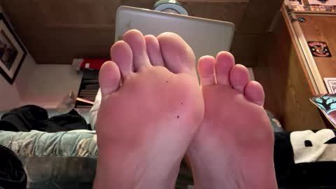 Snapshot of ishouldntbeonhereagain chatting on February 3, 8:19 am Daddy Master Master Daddy online show from February 3, 8:19 am