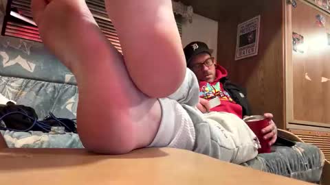 Snapshot of ishouldntbeonhereagain chatting on February 16, 11:17 am Daddy Master Master Daddy online show from February 16, 11:17 am