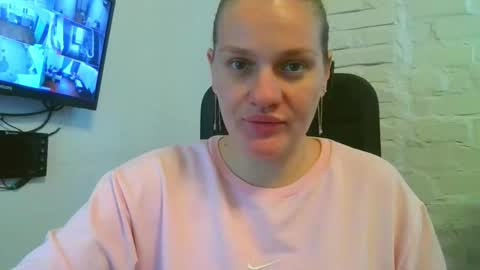 isingle_mom online show from September 24, 7:55 am