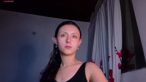 Snapshot of isis1012 chatting on February 24, 3:37 am isa online show from February 24, 3:37 am